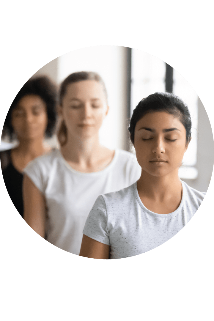 women-retreat-720x1080-circle-03